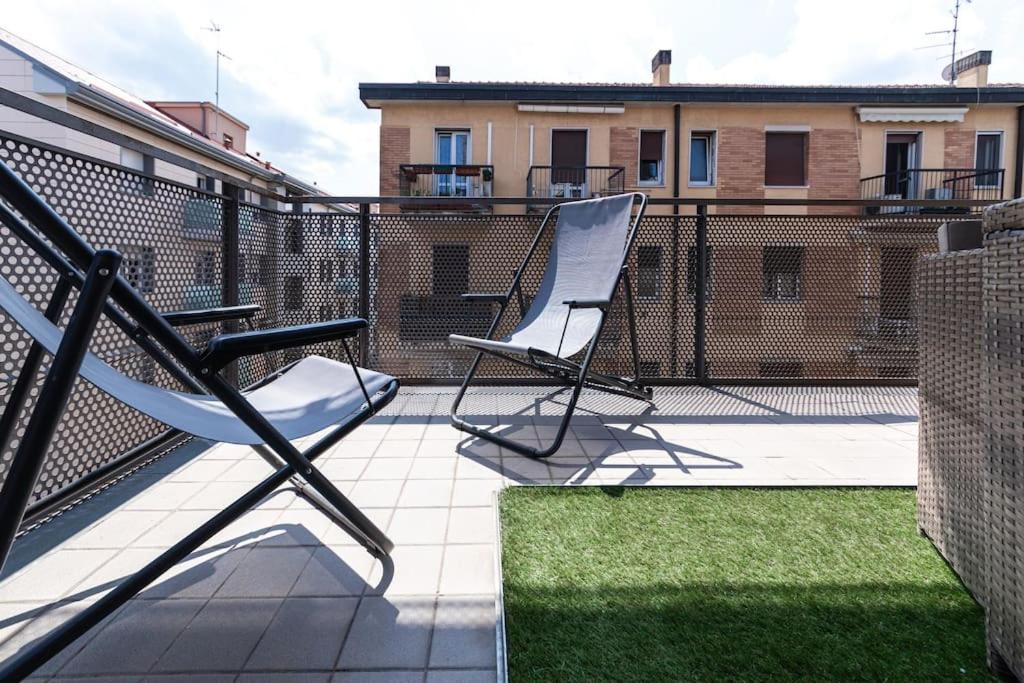 Appartamento Caterina A 5 Minuti Da Milano Fiere E San Siro Con Wifi-Netflix-Free Parking Dış mekan fotoğraf