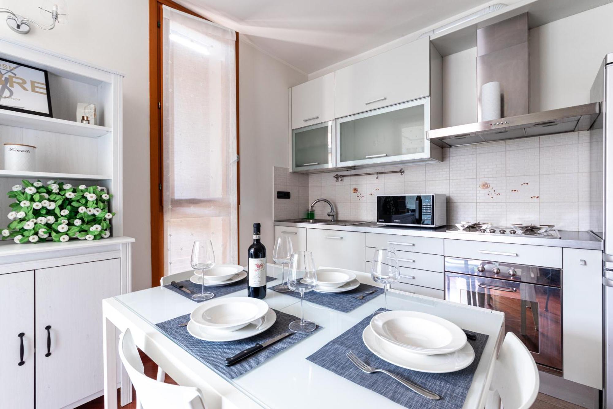 Appartamento Caterina A 5 Minuti Da Milano Fiere E San Siro Con Wifi-Netflix-Free Parking Dış mekan fotoğraf